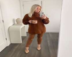 Her briannafoxmakeup Instagram account has amassed 126,000 and growing followers as of February 2021, she showcases her makeup art, style, outfits, li